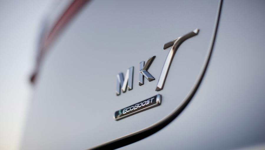 Логотип Lincoln MKT 2010 года  (фото 48 из 79)